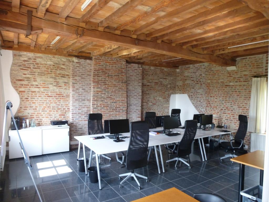 Uniek kantoor van 45m² in de donjon